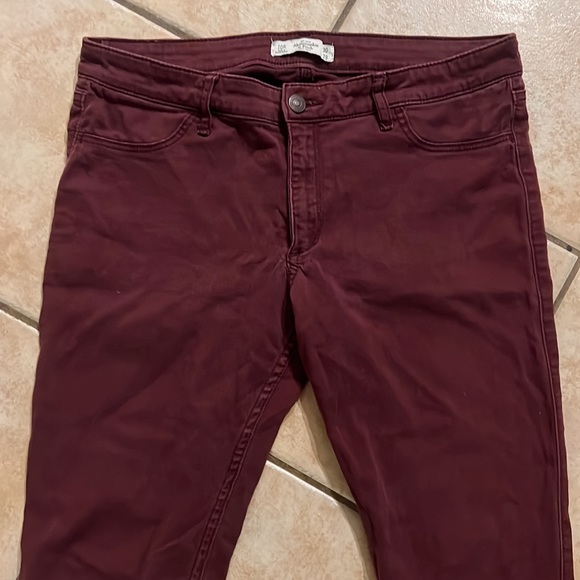 Abercrombie & Fitch Burgundy Skinny Jeans size 10R - Picture 2 of 10